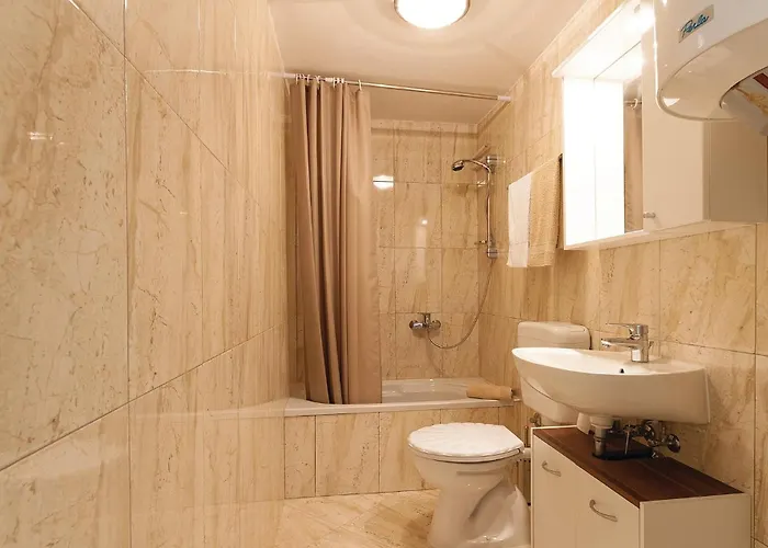 1 Bedroom Awesome In * Pula