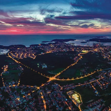 1 Bedroom Awesome In 아파트